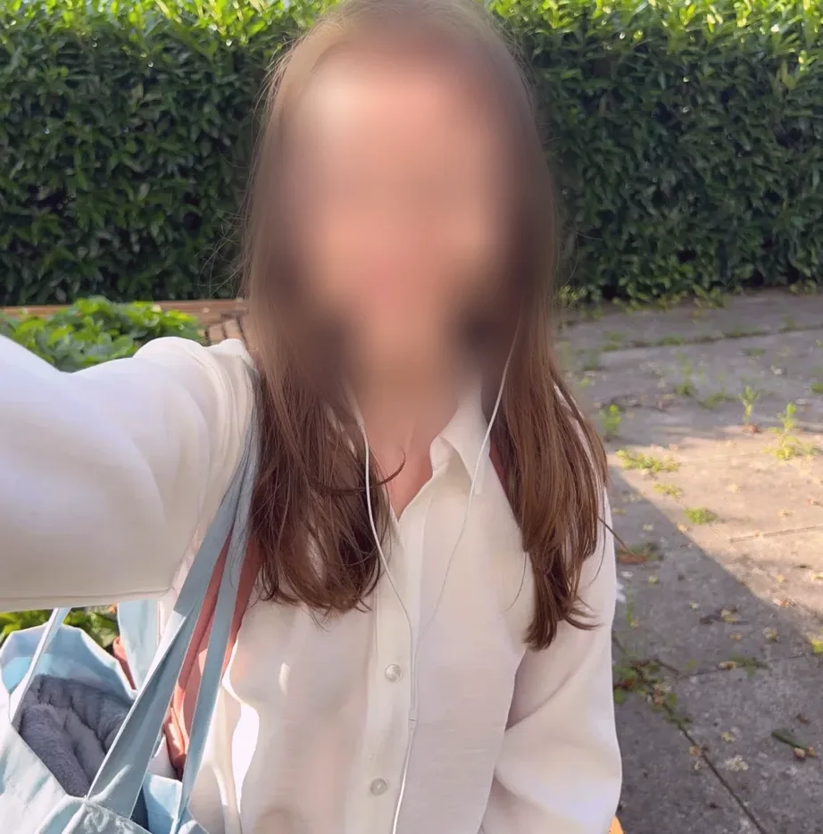 Maja, 22